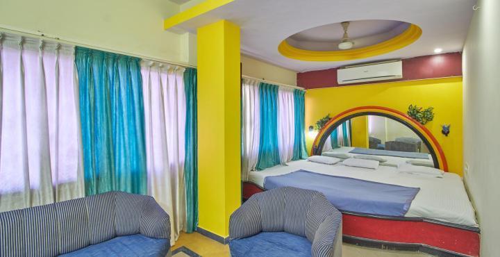 Hotel Aditya Rajkot Bagian luar foto