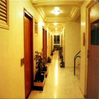 Hotel Aditya Rajkot Bagian luar foto